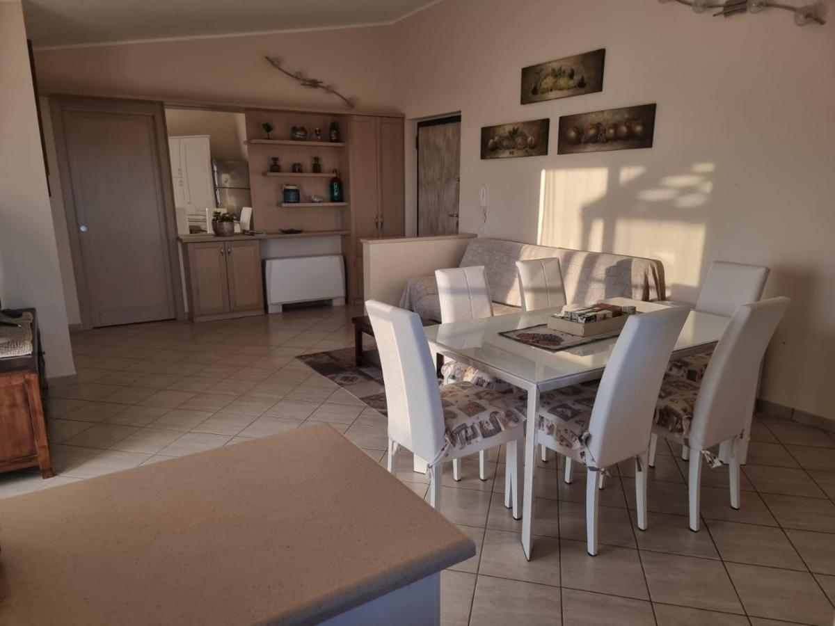 B&B E Casa Vacanza Al Castello Roccella Ionica Bagian luar foto