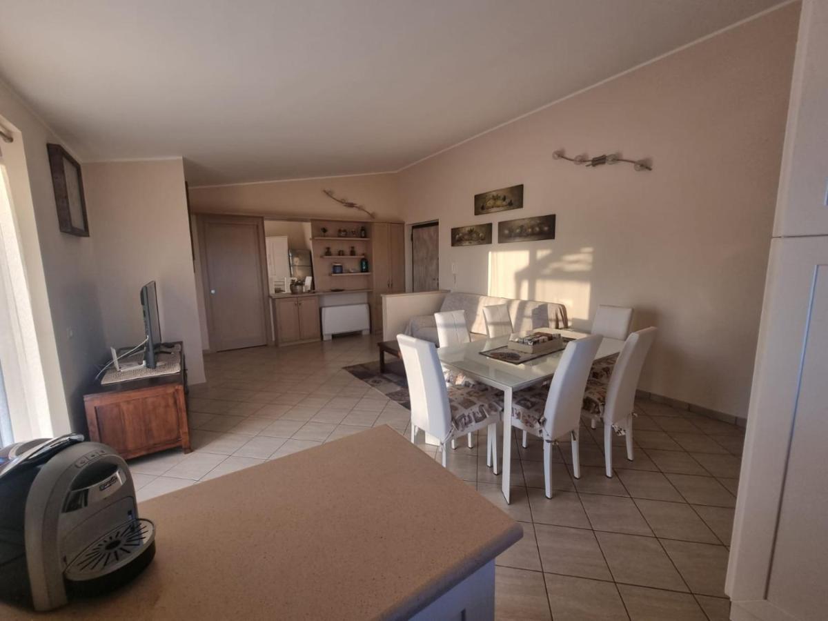 B&B E Casa Vacanza Al Castello Roccella Ionica Bagian luar foto