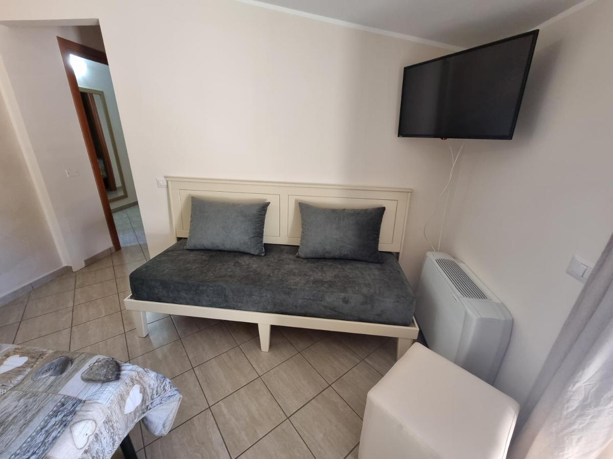 B&B E Casa Vacanza Al Castello Roccella Ionica Bagian luar foto